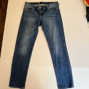 Kut From The Kloth midrise Jeans Medium wash size 6